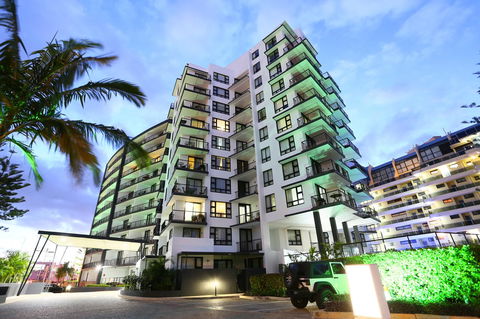 Neptune Resort - Sunshine Coast Guide 0