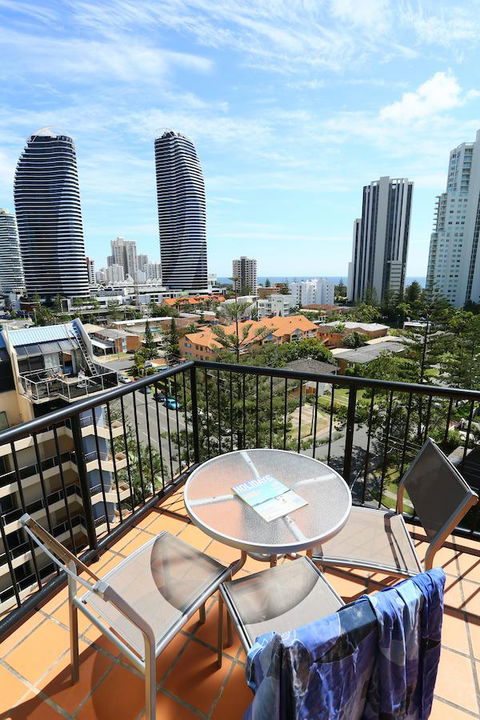 Neptune Resort - Sunshine Coast Guide 2