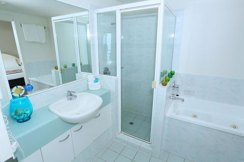 Neptune Resort - Sunshine Coast Guide 26