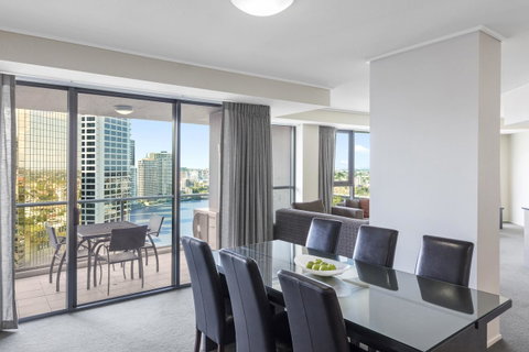 Oaks Brisbane On Felix Suites - Sunshine Coast Guide 1