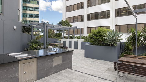 Oaks Brisbane On Felix Suites - Sunshine Coast Guide 14