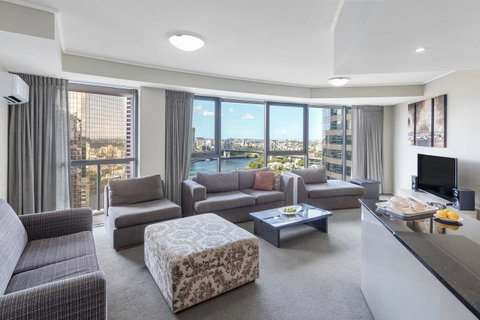 Oaks Brisbane On Felix Suites - Sunshine Coast Guide 0