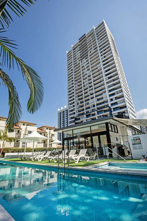 Ultra Broadbeach - Sunshine Coast Guide 1