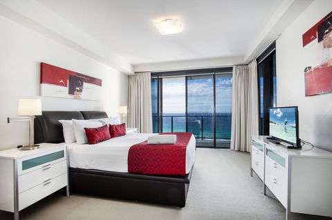 Ultra Broadbeach - Sunshine Coast Guide 13