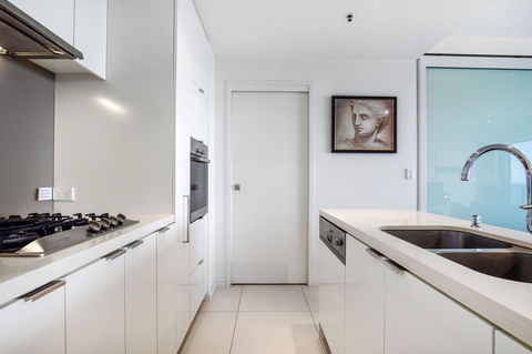 Ultra Broadbeach - Sunshine Coast Guide 43