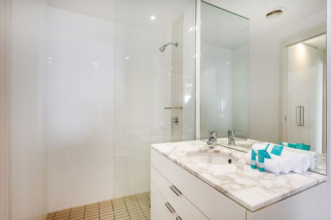 Ultra Broadbeach - Sunshine Coast Guide 28