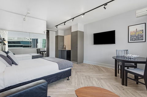 Ridge Apartment Hotel - Sunshine Coast Guide 32