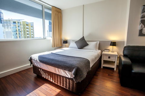 Ridge Apartment Hotel - Sunshine Coast Guide 40