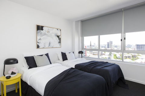 Ridge Apartment Hotel - Sunshine Coast Guide 12