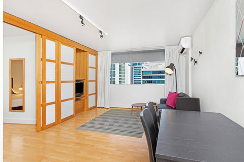Ridge Apartment Hotel - Sunshine Coast Guide 30