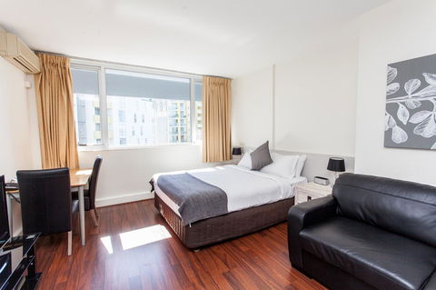 Ridge Apartment Hotel - Sunshine Coast Guide 39