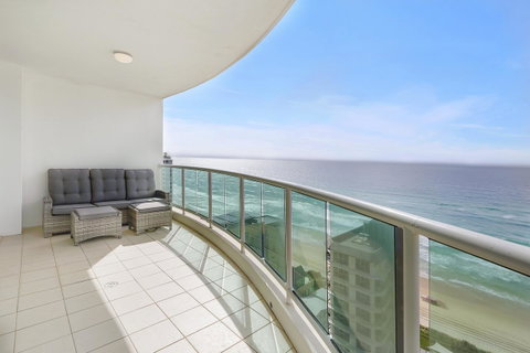 Pacific Views Resort - Sunshine Coast Guide 17