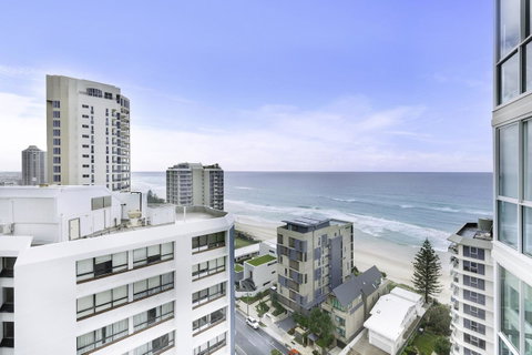 Pacific Views Resort - Sunshine Coast Guide 10