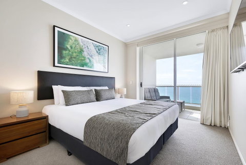 Pacific Views Resort - Sunshine Coast Guide 2