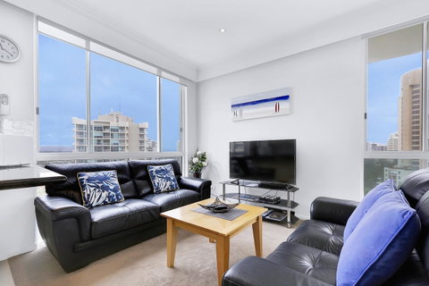 Pacific Views Resort - Sunshine Coast Guide 18