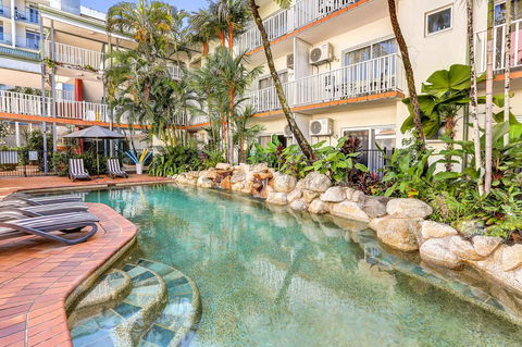 Coral Tree Inn - Sunshine Coast Guide 24