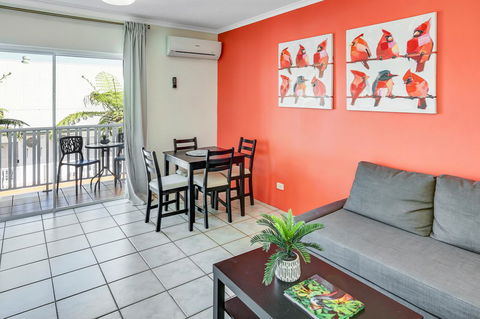Coral Tree Inn - Sunshine Coast Guide 5