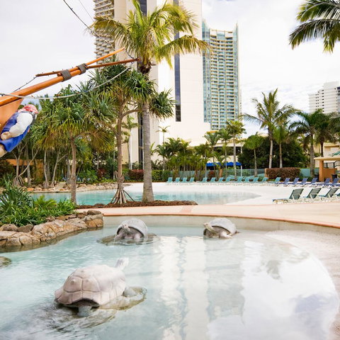Mantra Crown Towers - Sunshine Coast Guide 14