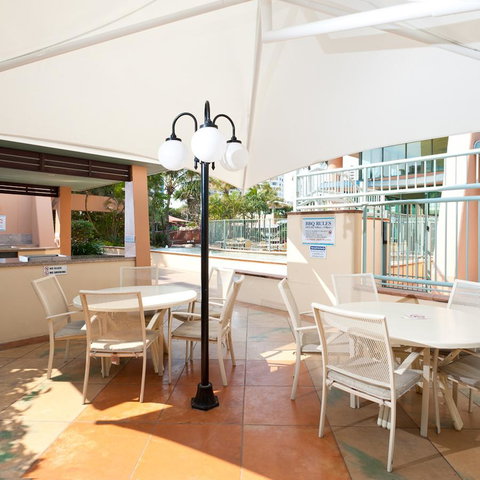Mantra Crown Towers - Sunshine Coast Guide 8