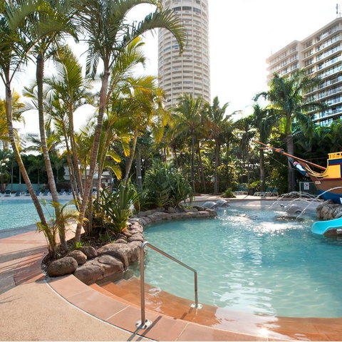 Mantra Crown Towers - Sunshine Coast Guide 9