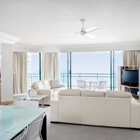 Mantra Crown Towers - Sunshine Coast Guide 7
