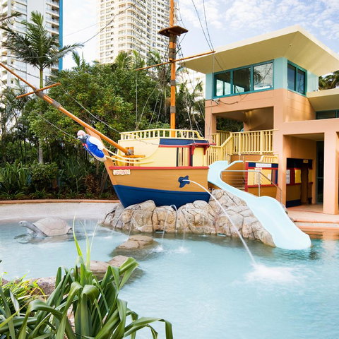 Mantra Crown Towers - Sunshine Coast Guide 4