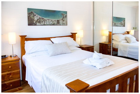 Clifton Sands Holiday Units - Sunshine Coast Guide 29