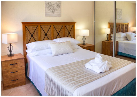 Clifton Sands Holiday Units - Sunshine Coast Guide 33