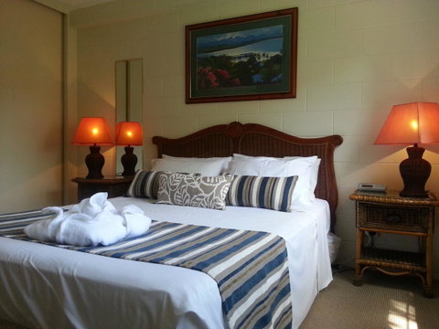 Clifton Sands Holiday Units - Sunshine Coast Guide 9