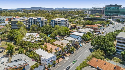 City Palms Brisbane - Sunshine Coast Guide 1
