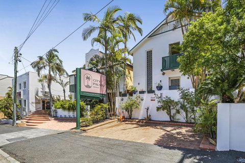 City Palms Brisbane - Sunshine Coast Guide 0