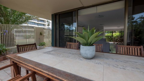 Norfolk Luxury Beachfront Apartments - Sunshine Coast Guide 23