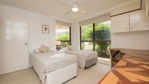 Norfolk Luxury Beachfront Apartments - Sunshine Coast Guide 19