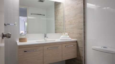 Norfolk Luxury Beachfront Apartments - Sunshine Coast Guide 16