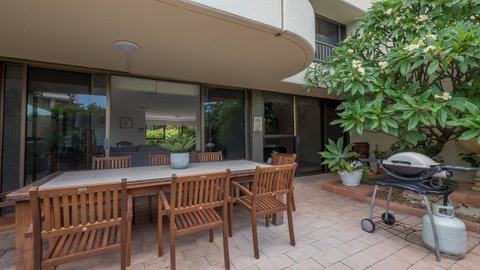 Norfolk Luxury Beachfront Apartments - Sunshine Coast Guide 22