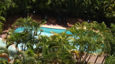 The Meriton Apartments On Main Beach - Sunshine Coast Guide 35