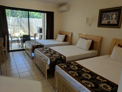 Novena Palms Motel - Sunshine Coast Guide 23