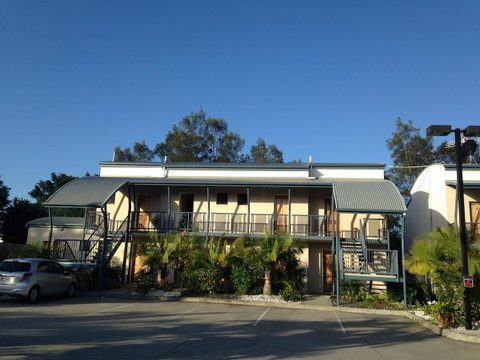 Novena Palms Motel - Sunshine Coast Guide 7