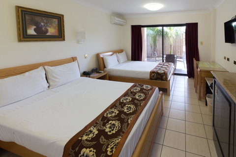 Novena Palms Motel - Sunshine Coast Guide 21