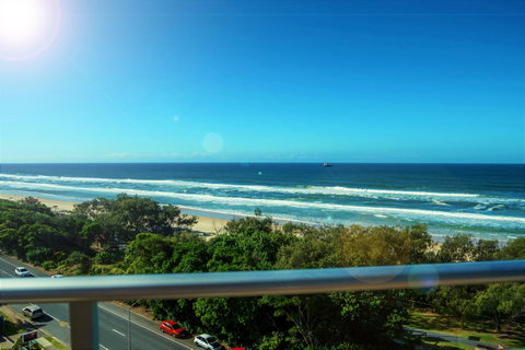 Equinox Resort - Sunshine Coast Guide 3