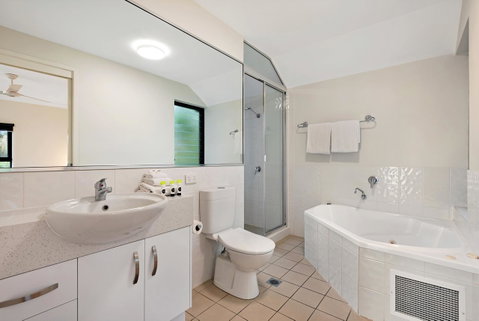 Oasis Apartments On Hamilton Island By HIHA - Sunshine Coast Guide 25
