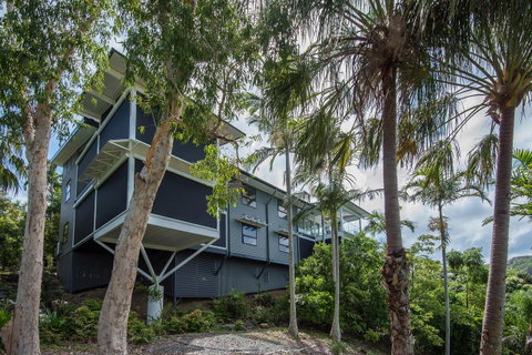 Oasis Apartments On Hamilton Island By HIHA - Sunshine Coast Guide 22