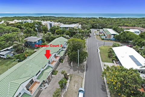 Growder Court 3 - Coolum Beach QLD - Sunshine Coast Guide 1