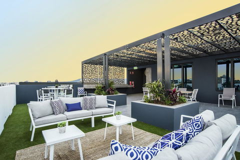 Arise Harmony Apartments - Sunshine Coast Guide 1