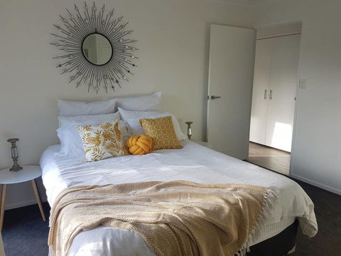 Beautiful Home- Walk To Beach-Short Drive To Noosa - Sunshine Coast Guide 4