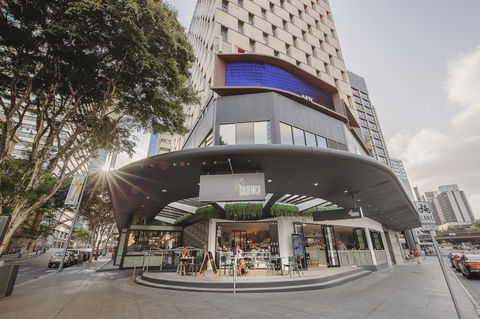 Mercure Brisbane King George Square - Sunshine Coast Guide 17