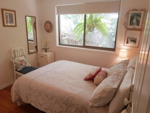 Manitzky Magic -B&B Home With Heart - Sunshine Coast Guide 5