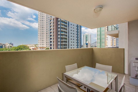 Republic Apartments Brisbane City - Sunshine Coast Guide 28