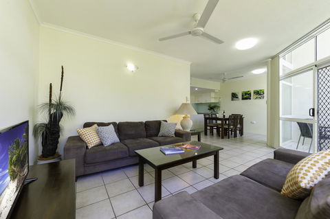 Tropical Nites Holiday Townhouses - Sunshine Coast Guide 13