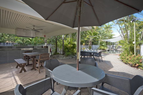 Tropical Nites Holiday Townhouses - Sunshine Coast Guide 22